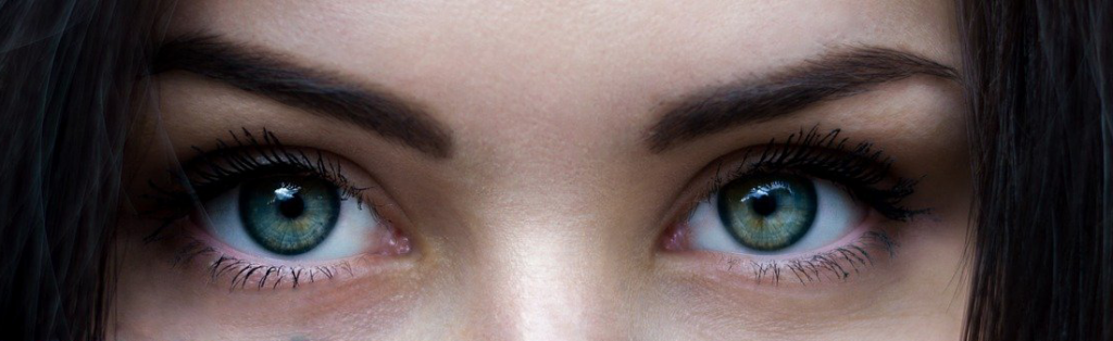 PowderBrows - Schattierung der Augenbrauen
